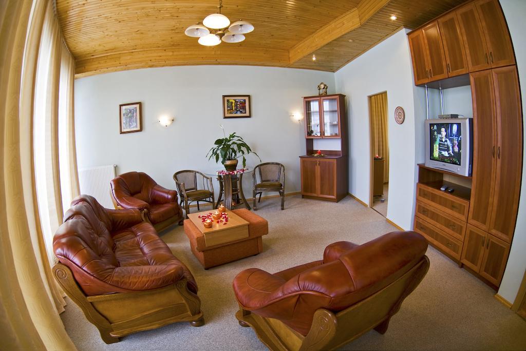 Hotel Oberig Morshyn Habitación foto